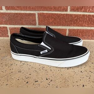 Vans Black Slip-On Shoes men’s size 8.5 women’s size 10 classic skater sneaker